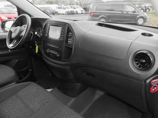 MERCEDES-BENZ Vito 116CDI lang,TourerPro,2xKlima,9Sitze,Kamera - Transport de personnes: photos 3 MERCEDES-BENZ Vito 116CDI lang,TourerPro,2xKlima,9Sitze,Kamera - Transport de personnes: photos 3