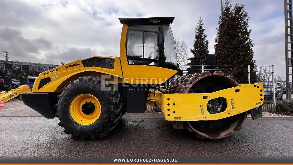 Bomag Stachelwalze BW 213 PDH-5, Schnellgang, Walzenzug  - Compacteur à pieds de mouton/ Monocylindre: photos 1 Bomag Stachelwalze BW 213 PDH-5, Schnellgang, Walzenzug  - Compacteur à pieds de mouton/ Monocylindre: photos 1