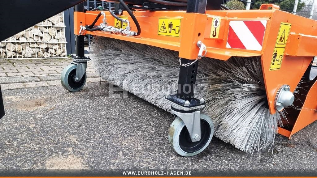 Brosse pour Véhicule de voirie/ Spécial neuf Kehrmaschine ZM 1400 für Radlader: photos 8