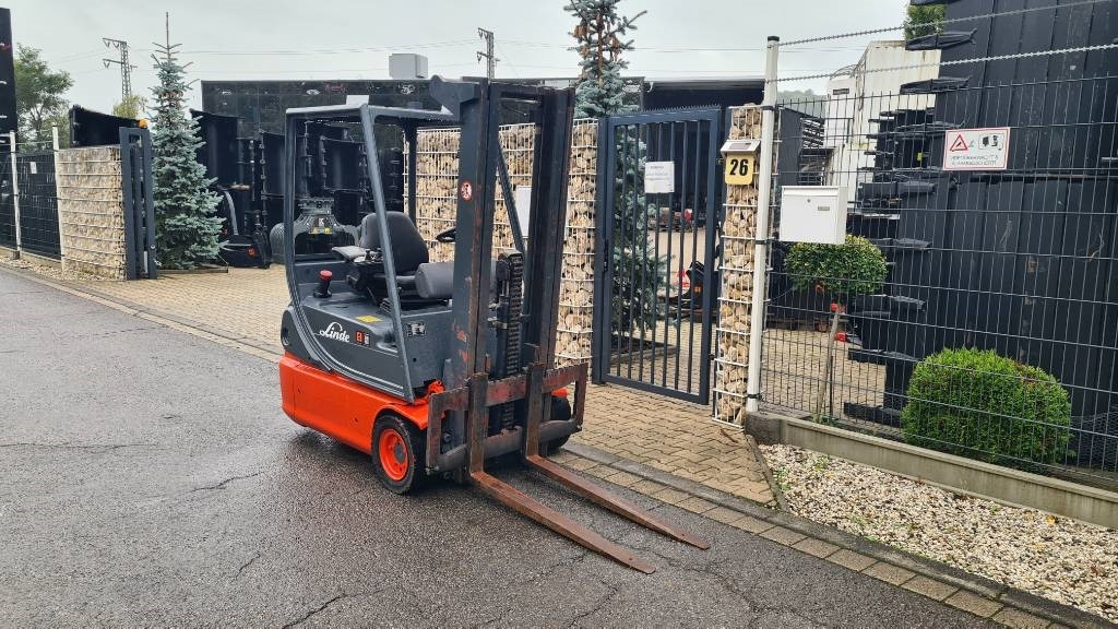 Linde E 14-02, Tripplex bis 4,5 m, Hubkraft 1.400 kg - Chariot élévateur électrique: photos 5 Linde E 14-02, Tripplex bis 4,5 m, Hubkraft 1.400 kg - Chariot élévateur électrique: photos 5