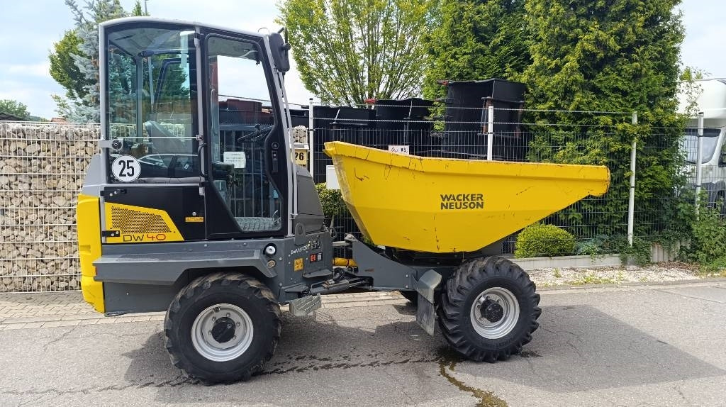 Wacker Neuson DW 40 Raddumper 2 Fahrstufen, Kabinenheizung, 4x4 - Mini tombereau: photos 1 Wacker Neuson DW 40 Raddumper 2 Fahrstufen, Kabinenheizung, 4x4 - Mini tombereau: photos 1