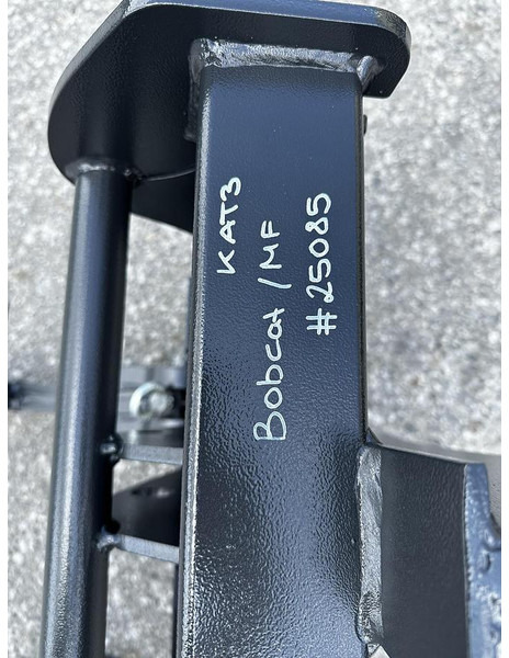 Big Adapter Bobcat Teleskoplader auf Dreipunkt Aufnahme - Accessoire: photos 5 Big Adapter Bobcat Teleskoplader auf Dreipunkt Aufnahme - Accessoire: photos 5