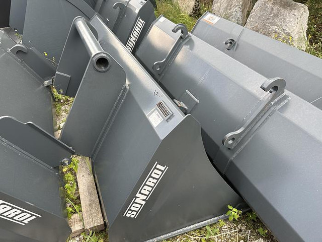 Big Schwergutschaufel 200 cm mit Bobcat Teleskoplader Aufnahme - Accessoire: photos 1 Big Schwergutschaufel 200 cm mit Bobcat Teleskoplader Aufnahme - Accessoire: photos 1