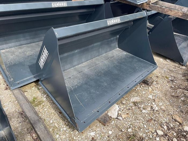 Sonarol Schwergutschaufel 180 cm mit Bobcat 114 cm Aufnahme - Accessoire: photos 1 Sonarol Schwergutschaufel 180 cm mit Bobcat 114 cm Aufnahme - Accessoire: photos 1