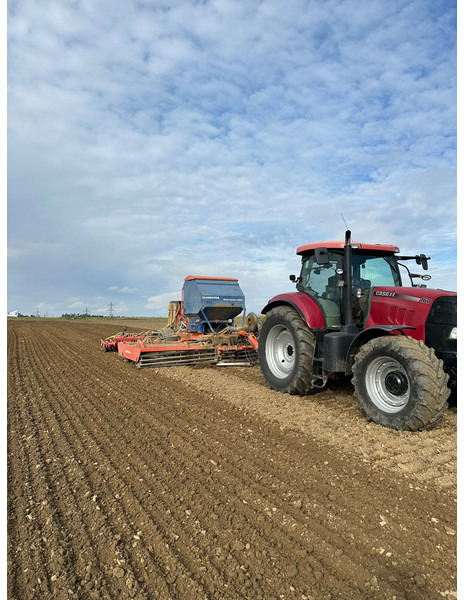 Gaspardo 6 m Sämaschine mit Howard-Nordsten Saatbeetkombination - Combiné de semis: photos 2 Gaspardo 6 m Sämaschine mit Howard-Nordsten Saatbeetkombination - Combiné de semis: photos 2