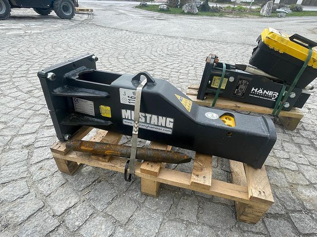 Mustang HM100 Hydraulikhammer - Marteau hydraulique: photos 3 Mustang HM100 Hydraulikhammer - Marteau hydraulique: photos 3