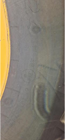 Pirelli 480/70R24 Reifen - Pneu: photos 5 Pirelli 480/70R24 Reifen - Pneu: photos 5
