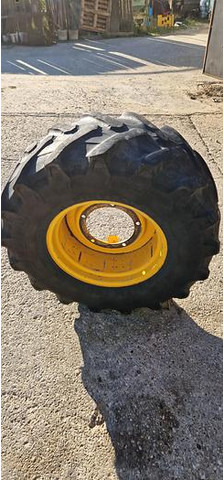 Pirelli 480/70R24 Reifen - Pneu: photos 3 Pirelli 480/70R24 Reifen - Pneu: photos 3
