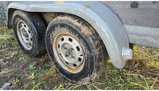 Tandemachs Tieflader - Remorque porte-engin surbaissée: photos 3 Tandemachs Tieflader - Remorque porte-engin surbaissée: photos 3