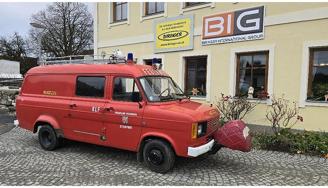 Ford Transit Feuerwehrauto - Véhicule utilitaire: photos 1 Ford Transit Feuerwehrauto - Véhicule utilitaire: photos 1