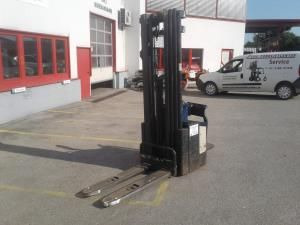 Crown WE2300S-1.4-TT - Gerbeur: photos 2 Crown WE2300S-1.4-TT - Gerbeur: photos 2