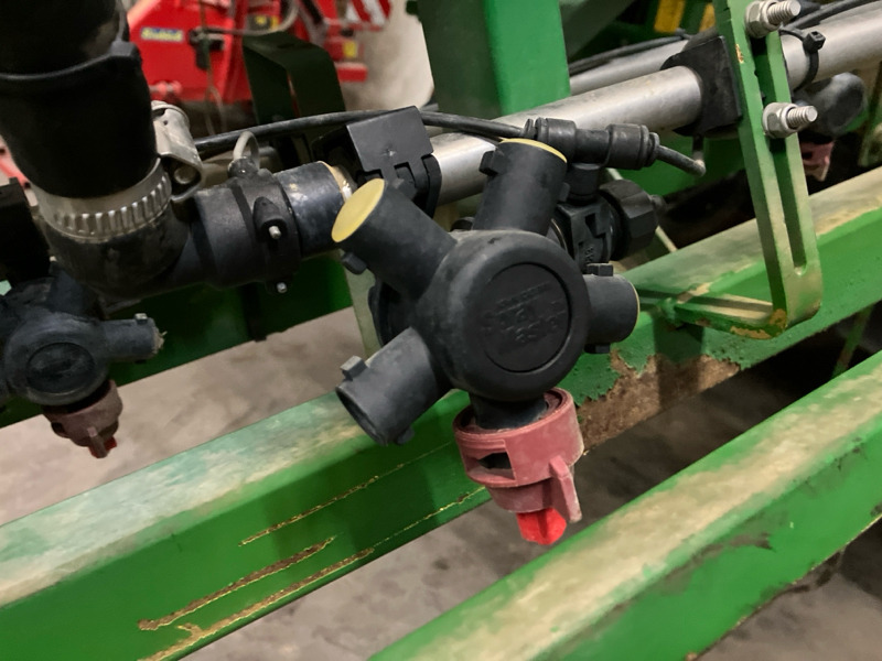 Pulvérisateur John Deere 840i Anhängespritze/ 30m Gestänge: photos 8