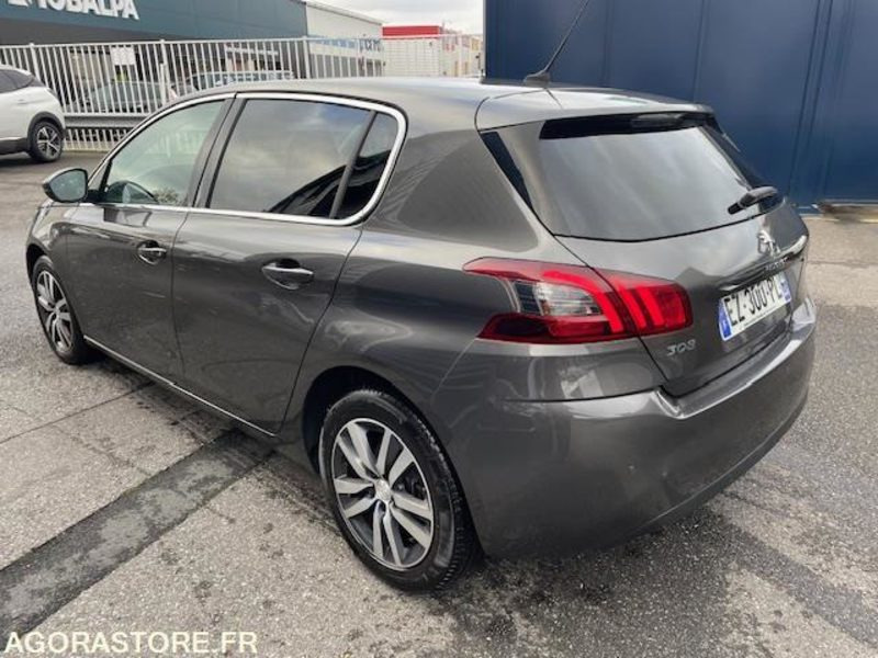 308 ALLURE BHDI 130cv EAT8- 08/2018- 151000KM - Voiture: photos 2 308 ALLURE BHDI 130cv EAT8- 08/2018- 151000KM - Voiture: photos 2