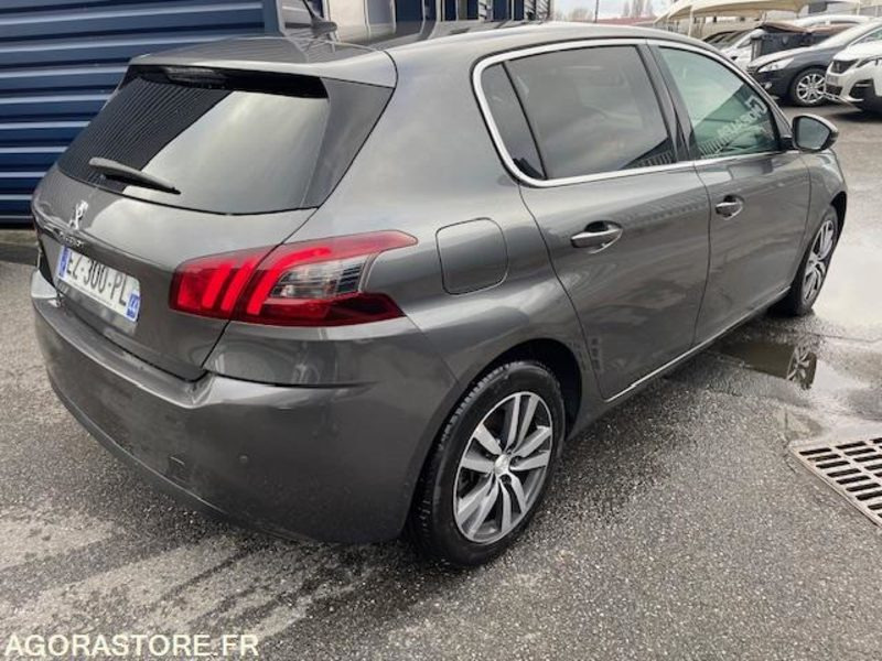 308 ALLURE BHDI 130cv EAT8- 08/2018- 151000KM - Voiture: photos 3 308 ALLURE BHDI 130cv EAT8- 08/2018- 151000KM - Voiture: photos 3