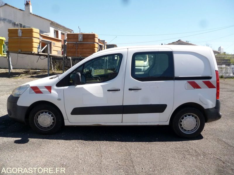 BERLINGO 1.6HDI 3 PLACES - Fourgonnette: photos 2 BERLINGO 1.6HDI 3 PLACES - Fourgonnette: photos 2