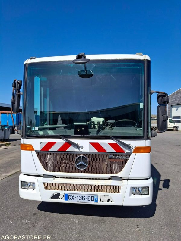 BOM Mercedes Econic 243135 kms 2013 - CX-094-MW - Benne à ordures ménagères: photos 1 BOM Mercedes Econic 243135 kms 2013 - CX-094-MW - Benne à ordures ménagères: photos 1