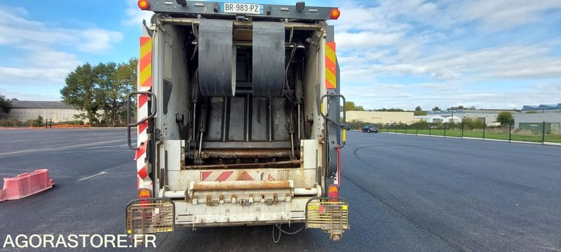 BOM RENAULT PREMIUM - 308342km - 2011 - Benne à ordures ménagères: photos 2 BOM RENAULT PREMIUM - 308342km - 2011 - Benne à ordures ménagères: photos 2