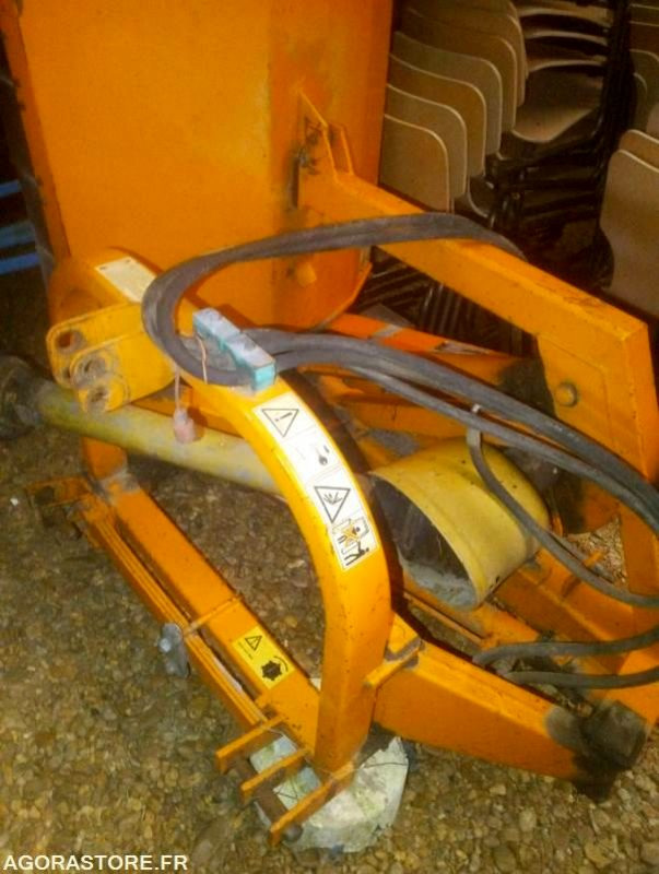 Broyeur d'accotement - Matériel de jardinage: photos 1 Broyeur d'accotement - Matériel de jardinage: photos 1