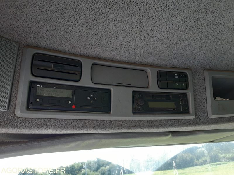 CAMION AMPLIROLL MERCEDES CW-382-ZT - Camion ampliroll: photos 5 CAMION AMPLIROLL MERCEDES CW-382-ZT - Camion ampliroll: photos 5