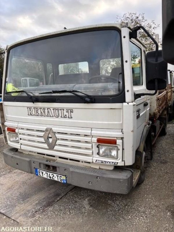 CAMION BENNE RENAULT S135 MIDLINER 1995 204000 KM - Camion benne: photos 2 CAMION BENNE RENAULT S135 MIDLINER 1995 204000 KM - Camion benne: photos 2