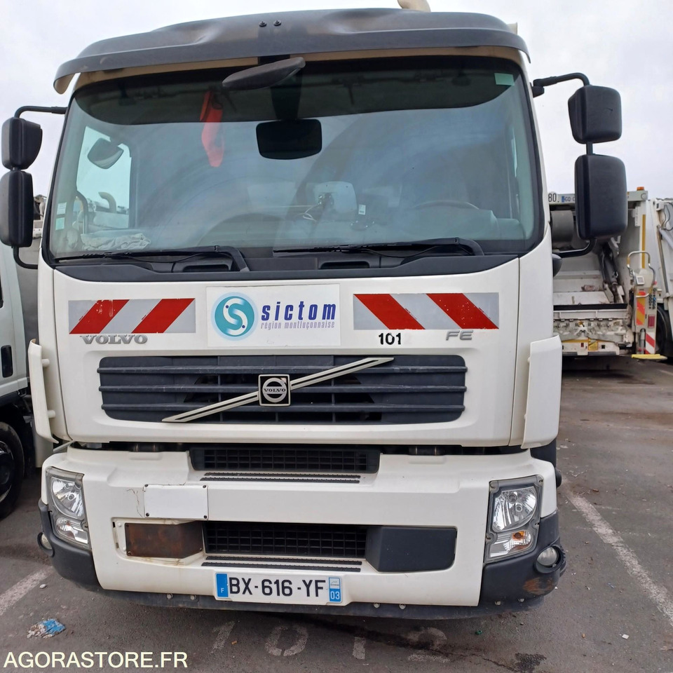 CAMION - BOM - VOLVO - FE - 300 - 180953KM - Benne à ordures ménagères: photos 1 CAMION - BOM - VOLVO - FE - 300 - 180953KM - Benne à ordures ménagères: photos 1