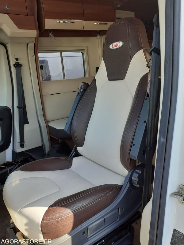 CAMPING CAR FIAT DUCATO 2.3JTD - 2019 - 12622KMS - Voiture: photos 4 CAMPING CAR FIAT DUCATO 2.3JTD - 2019 - 12622KMS - Voiture: photos 4