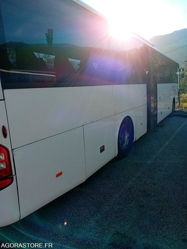 CAR MERCEDES INTOURO N°11427 MEC2009 492000KM AH-256-VW - Bus scolaire: photos 5 CAR MERCEDES INTOURO N°11427 MEC2009 492000KM AH-256-VW - Bus scolaire: photos 5