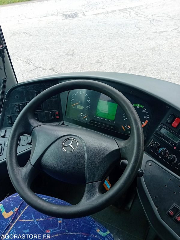 CAR SCOLAIRE MERCEDES INTOURO N°11426/395 MEC 2009 435000KM AH-538-LV - Bus scolaire: photos 3 CAR SCOLAIRE MERCEDES INTOURO N°11426/395 MEC 2009 435000KM AH-538-LV - Bus scolaire: photos 3