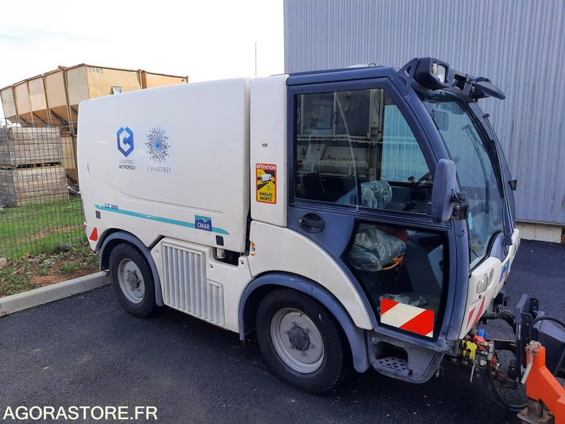 CMAR LC860 - 2014 - 5 700KM - Fourgonnette: photos 1 CMAR LC860 - 2014 - 5 700KM - Fourgonnette: photos 1