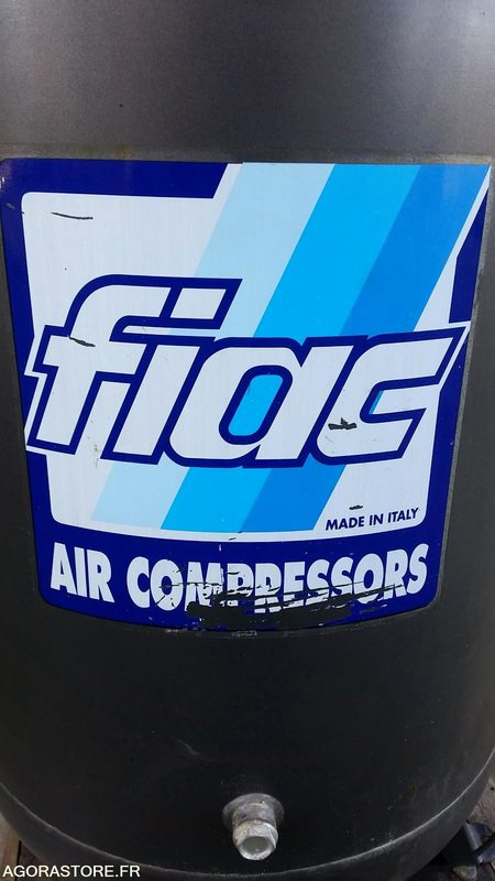 COMPRESSEUR VERTICAL DE MARQUE FIAC TYPE AB-300-670 CUVE 270l TRIPHASE - Compresseur d'air: photos 5 COMPRESSEUR VERTICAL DE MARQUE FIAC TYPE AB-300-670 CUVE 270l TRIPHASE - Compresseur d'air: photos 5