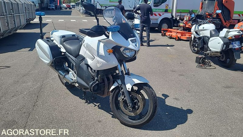 CR 975 YM - YAMAHA TDM900 - 2013 - 72231KM - Motocyclette: photos 1 CR 975 YM - YAMAHA TDM900 - 2013 - 72231KM - Motocyclette: photos 1