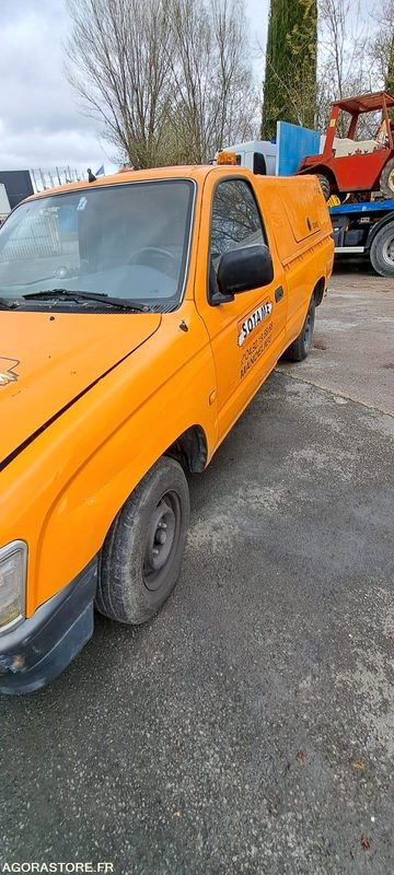 CUREUR HP RIVARD/TOYOTA 2001 DK061BM (VENTE UNIQUEMENT EXPORT) - Camion hydrocureur: photos 4 CUREUR HP RIVARD/TOYOTA 2001 DK061BM (VENTE UNIQUEMENT EXPORT) - Camion hydrocureur: photos 4