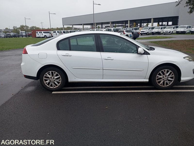 CY-242-PV - Roulant - RENAULT LAGUNA - VP - 505 173 Kms - Voiture: photos 3 CY-242-PV - Roulant - RENAULT LAGUNA - VP - 505 173 Kms - Voiture: photos 3