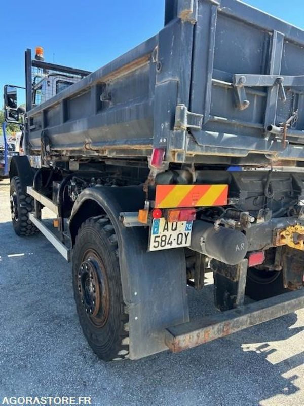 CAMION 4X4 MERCEDES UNIMOG U5000 2009 62289 KM 4667 HEURES + ETRAV SICOMETAL GM1 - Camion: photos 5 CAMION 4X4 MERCEDES UNIMOG U5000 2009 62289 KM 4667 HEURES + ETRAV SICOMETAL GM1 - Camion: photos 5