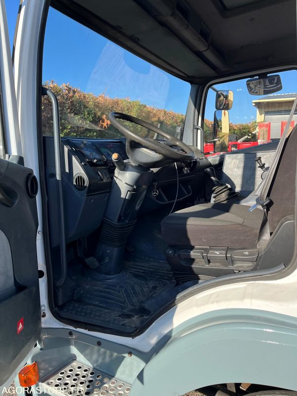 CAMION PLATEAU MERCEDES 15T - 2000 - Camion: photos 4 CAMION PLATEAU MERCEDES 15T - 2000 - Camion: photos 4