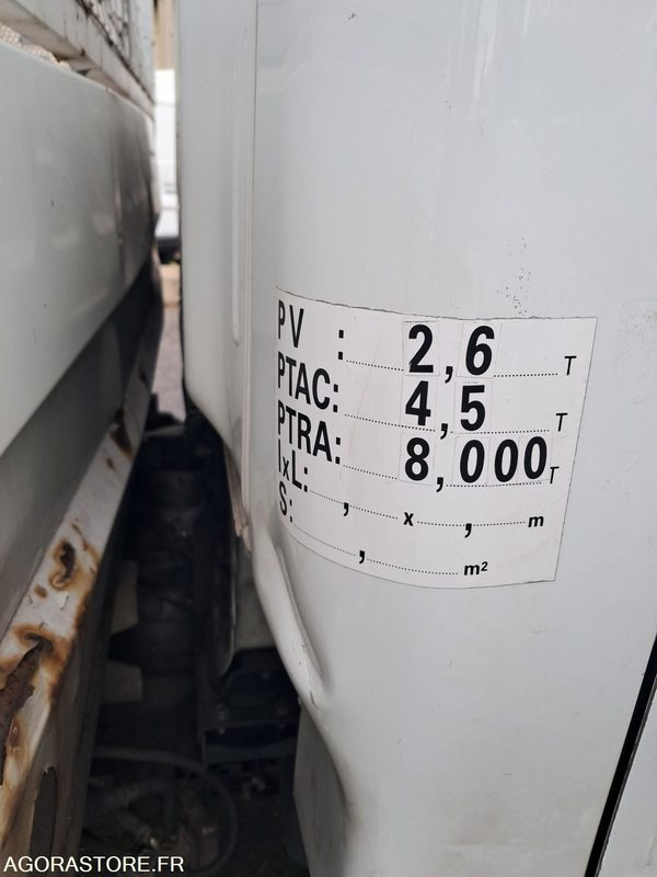 Camion Renault Maxity CG-384-PJ: photos 12 Camion Renault Maxity CG-384-PJ: photos 12