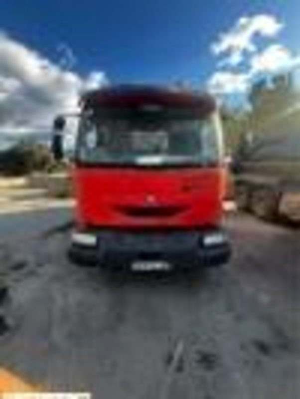 Renault Midlum + Epandeuse Secmair - 2008 - 220267kms (P2002828) - Camion: photos 1 Renault Midlum + Epandeuse Secmair - 2008 - 220267kms (P2002828) - Camion: photos 1
