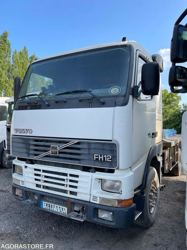 VOLVO FH12 - 1997 - 124 162 KMS - Camion: photos 2 VOLVO FH12 - 1997 - 124 162 KMS - Camion: photos 2