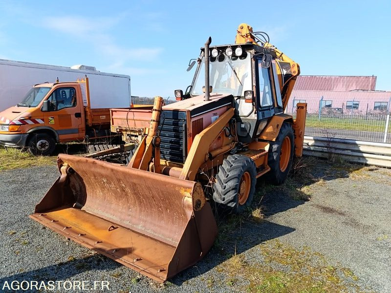 Caterpillar Tractopelle CMU 1150Kg type 428B - Tractopelle: photos 3 Caterpillar Tractopelle CMU 1150Kg type 428B - Tractopelle: photos 3