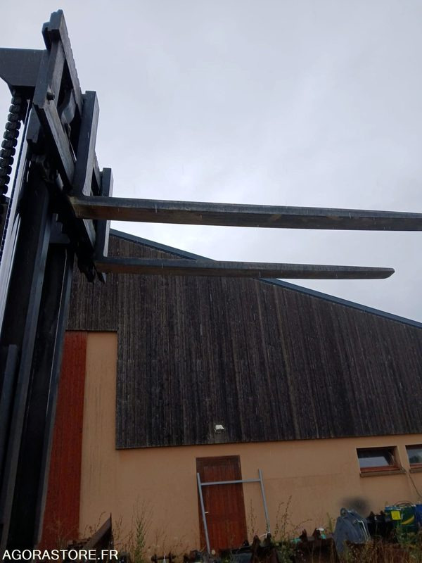 Chariot élévateur Fenwick Linde H35T 3.5T - Chariot élévateur à gaz: photos 3 Chariot élévateur Fenwick Linde H35T 3.5T - Chariot élévateur à gaz: photos 3