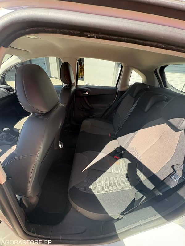 Citroën C3 - 2014 - 153 200 km - DH862AF - Voiture: photos 4 Citroën C3 - 2014 - 153 200 km - DH862AF - Voiture: photos 4