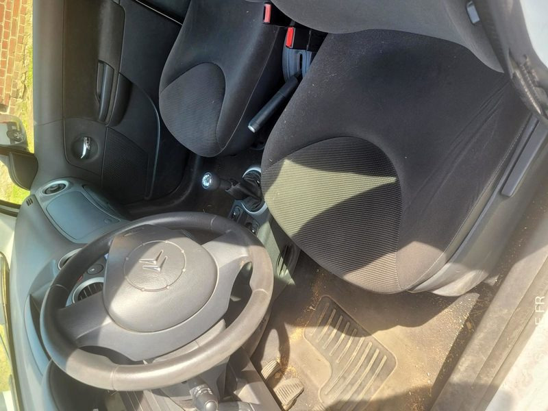 Citroên C3 344 BFQ 60 - Voiture: photos 4 Citroên C3 344 BFQ 60 - Voiture: photos 4