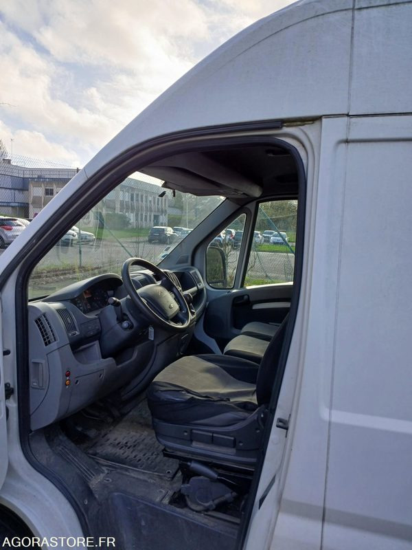 Citroën Jumper (52211) - Fourgon utilitaire: photos 5 Citroën Jumper (52211) - Fourgon utilitaire: photos 5