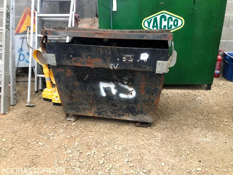 Cuve fuel pompe neuve - Réservoir de carburant pour Engins de chantier: photos 2 Cuve fuel pompe neuve - Réservoir de carburant pour Engins de chantier: photos 2