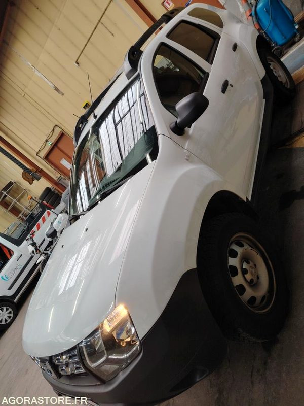 DACIA DUSTER - SUV: photos 4 DACIA DUSTER - SUV: photos 4