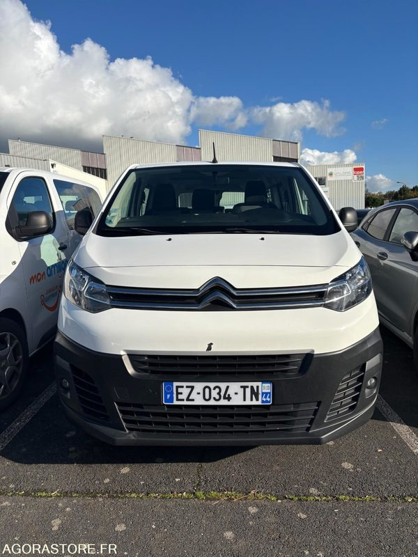 EZ-034-TN - Roulant - CITROEN JUMPY SPACE TOURER - VP - 203 689 Kms - Minibus, Transport de personnes: photos 3 EZ-034-TN - Roulant - CITROEN JUMPY SPACE TOURER - VP - 203 689 Kms - Minibus, Transport de personnes: photos 3