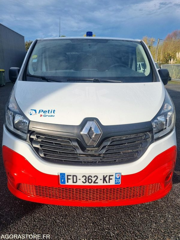 FD-362-KF - Non Roulant - RENAULT TRAFIC III - VASP - 195 000 Kms - Ambulance: photos 3 FD-362-KF - Non Roulant - RENAULT TRAFIC III - VASP - 195 000 Kms - Ambulance: photos 3