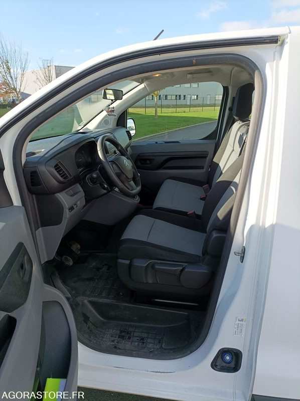 FF-450-GP - Roulant - CITROEN JUMPY SPACE TOURER - VP - 215 697 Kms - Minibus, Transport de personnes: photos 5 FF-450-GP - Roulant - CITROEN JUMPY SPACE TOURER - VP - 215 697 Kms - Minibus, Transport de personnes: photos 5