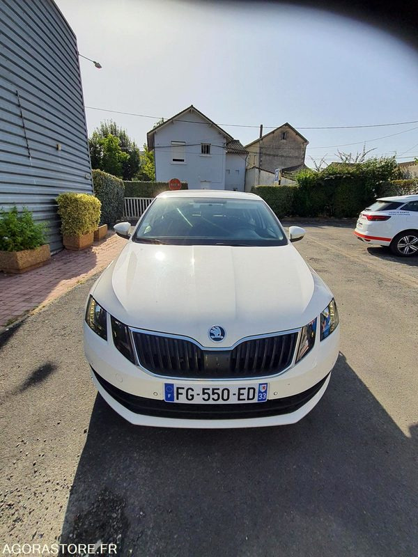FG-550-ED - Roulant - SKODA OCTAVIA - VP - 322 235 Kms - Voiture: photos 3 FG-550-ED - Roulant - SKODA OCTAVIA - VP - 322 235 Kms - Voiture: photos 3