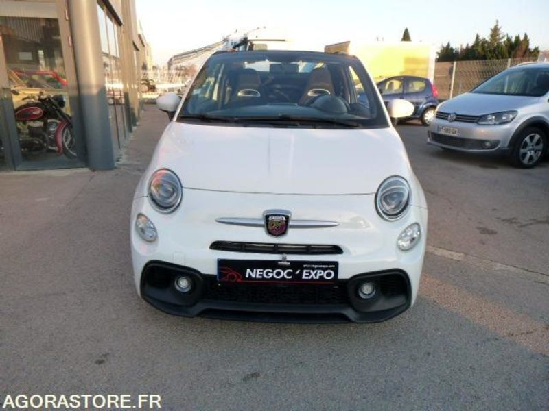FIAT 500 abart Cabriolet - 2017 - 72321km - Voiture: photos 2 FIAT 500 abart Cabriolet - 2017 - 72321km - Voiture: photos 2
